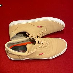Levi's Mens Classic Comfort Fashion Sneakers